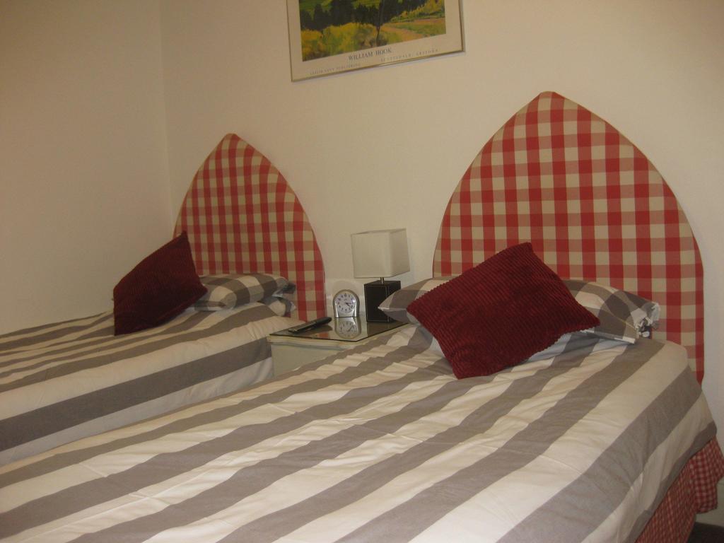 Acorns Guest House Combe Martin Phòng bức ảnh